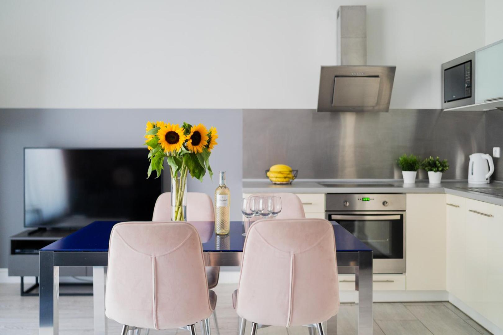 Nice Apart-City Center Krawiecka Apartment Вроцлав Екстериор снимка